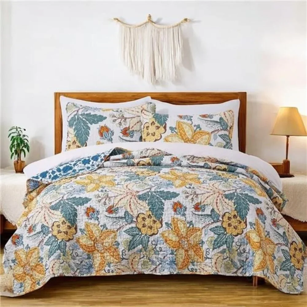 NEW West Elm Floral Reversible Queen / King Boho Bedding Quilt Coverlet Sham Set